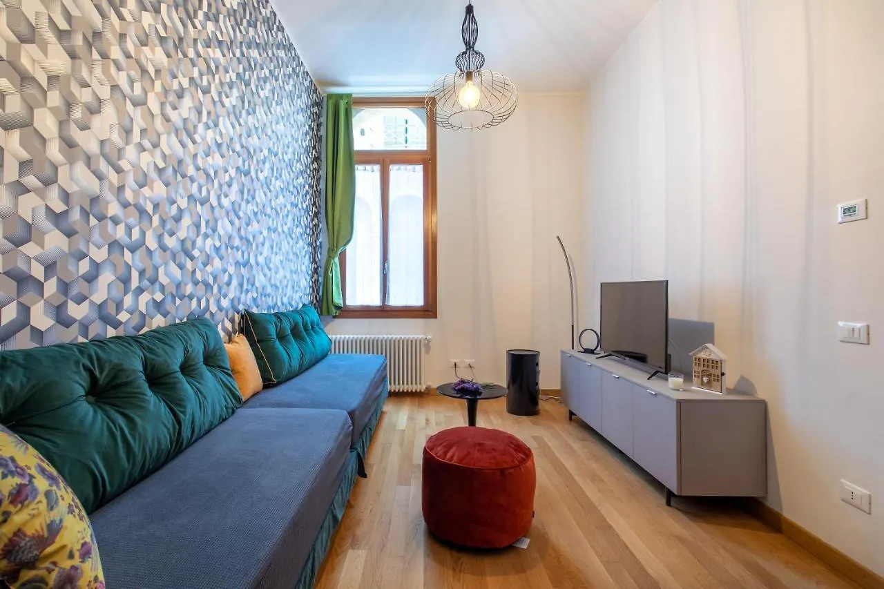 Rialto Bridge Lovely Apartment Venice Italy